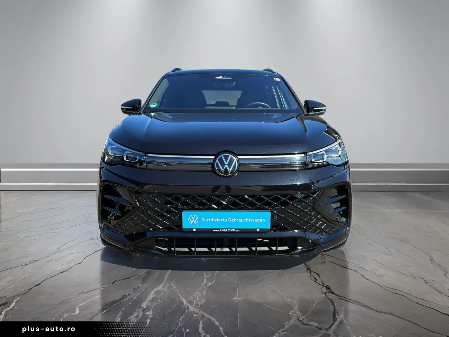 VW Tiguan R-Line 2.0TDI DSG 4M  AHK 360  PANO STDHZ