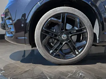 VW Tiguan R-Line 2.0TDI DSG 4M  AHK 360  PANO STDHZ