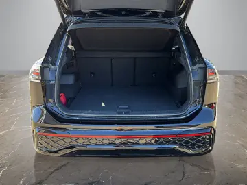 VW Tiguan R-Line 2.0TDI DSG 4M  AHK 360  PANO STDHZ