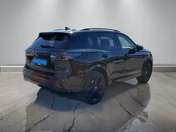 VW Tiguan R-Line 2.0TDI DSG 4M  AHK 360  PANO STDHZ
