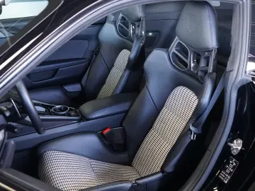 Porsche 992 GT3 Touring LIFT SCALe Approved 02.27
