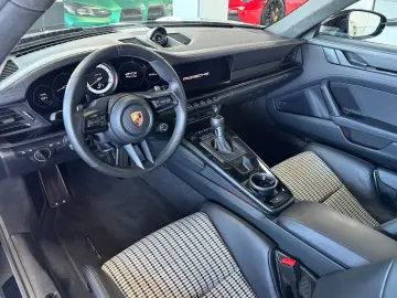 Porsche 992 GT3 Touring LIFT SCALe Approved 02.27