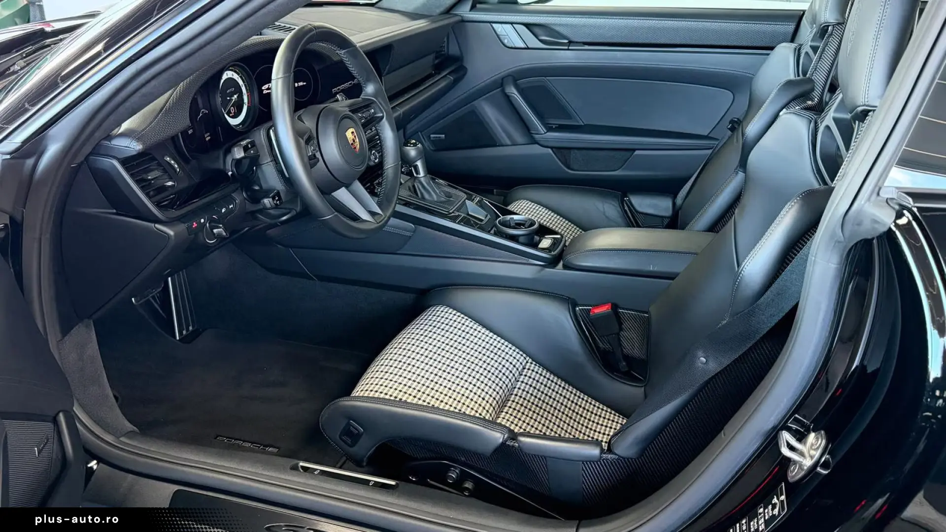 Porsche 992 GT3 Touring LIFT SCALe Approved 02.27