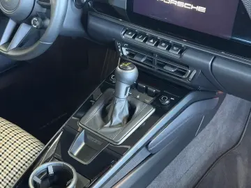 Porsche 992 GT3 Touring LIFT SCALe Approved 02.27