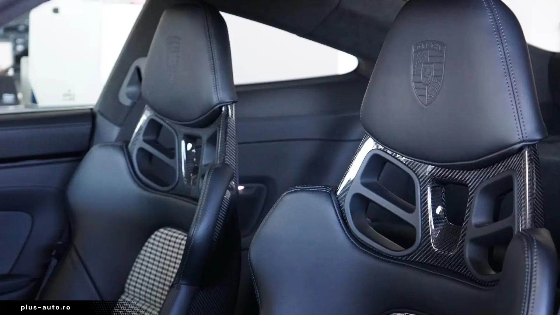 Porsche 992 GT3 Touring LIFT SCALe Approved 02.27