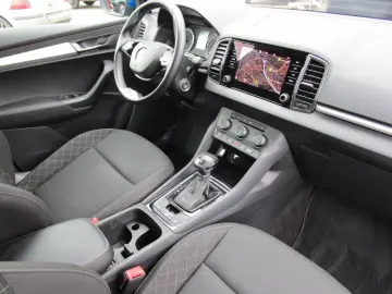 SKODA Karoq Ambition 2.0TDI DSG  NAVI Sitzheizung Temp