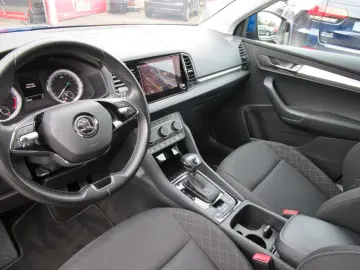 SKODA Karoq Ambition 2.0TDI DSG  NAVI Sitzheizung Temp