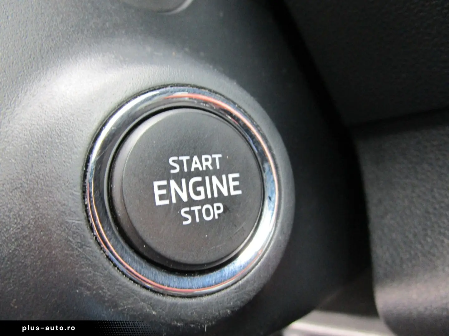 SKODA Karoq Ambition 2.0TDI DSG  NAVI Sitzheizung Temp