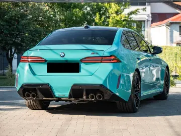 BMW M5 Sedan (G90)