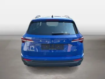 SKODA Karoq 2.0 TDI 4X4 Navi LED ACC Rückfahrkamera