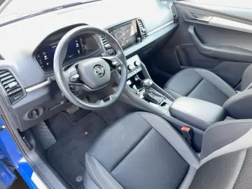 SKODA Karoq 2.0 TDI 4X4 Navi LED ACC Rückfahrkamera