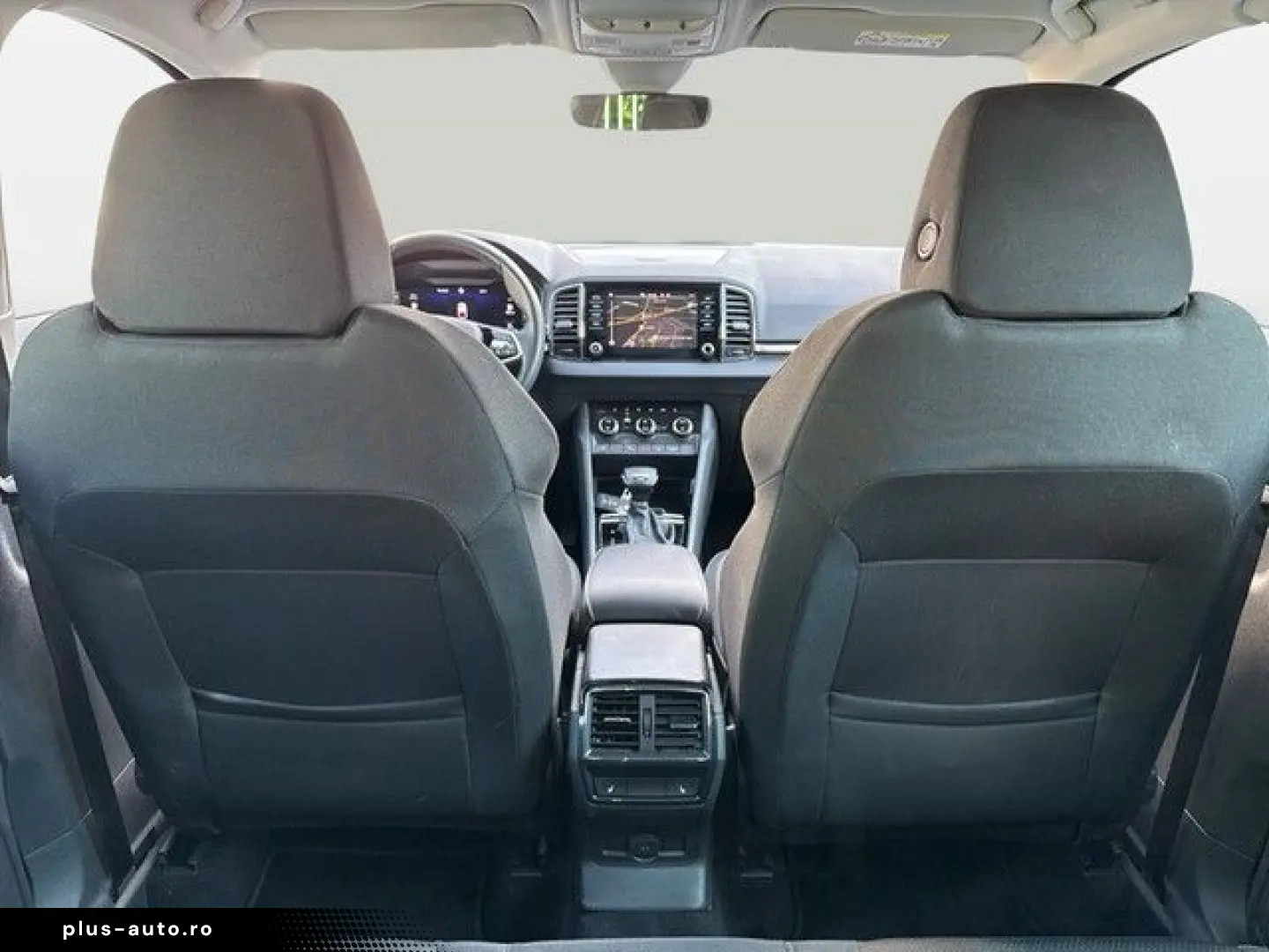 SKODA Karoq 2.0 TDI 4X4 Navi LED ACC Rückfahrkamera