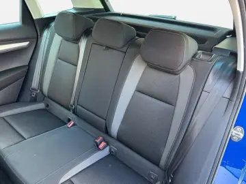 SKODA Karoq 2.0 TDI 4X4 Navi LED ACC Rückfahrkamera