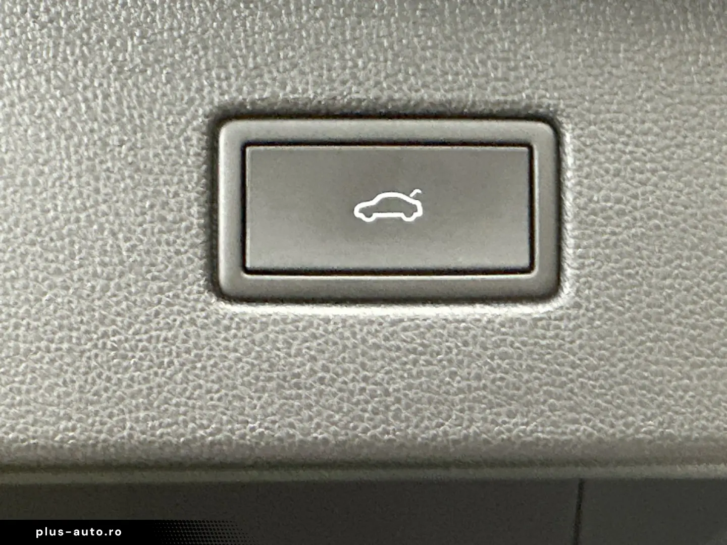 VW Tiguan R 4M NAV MATRIX PANO AHK ACC KAMERA 21ZO
