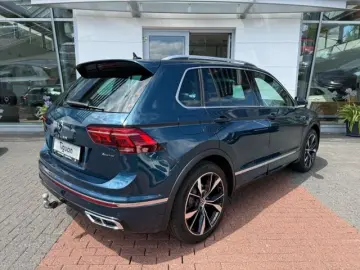 VW Tiguan 2.0 TSI R-Line 4M DSG AHK PANO 360Grad Ha