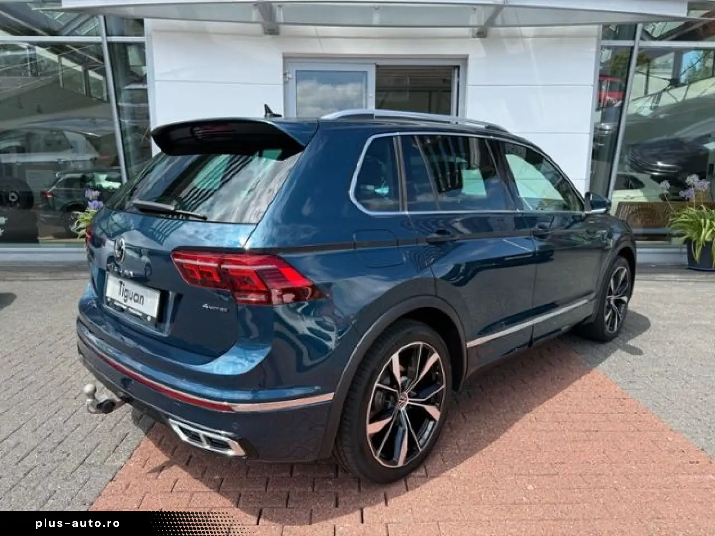 VW Tiguan 2.0 TSI R-Line 4M DSG AHK PANO 360Grad Ha