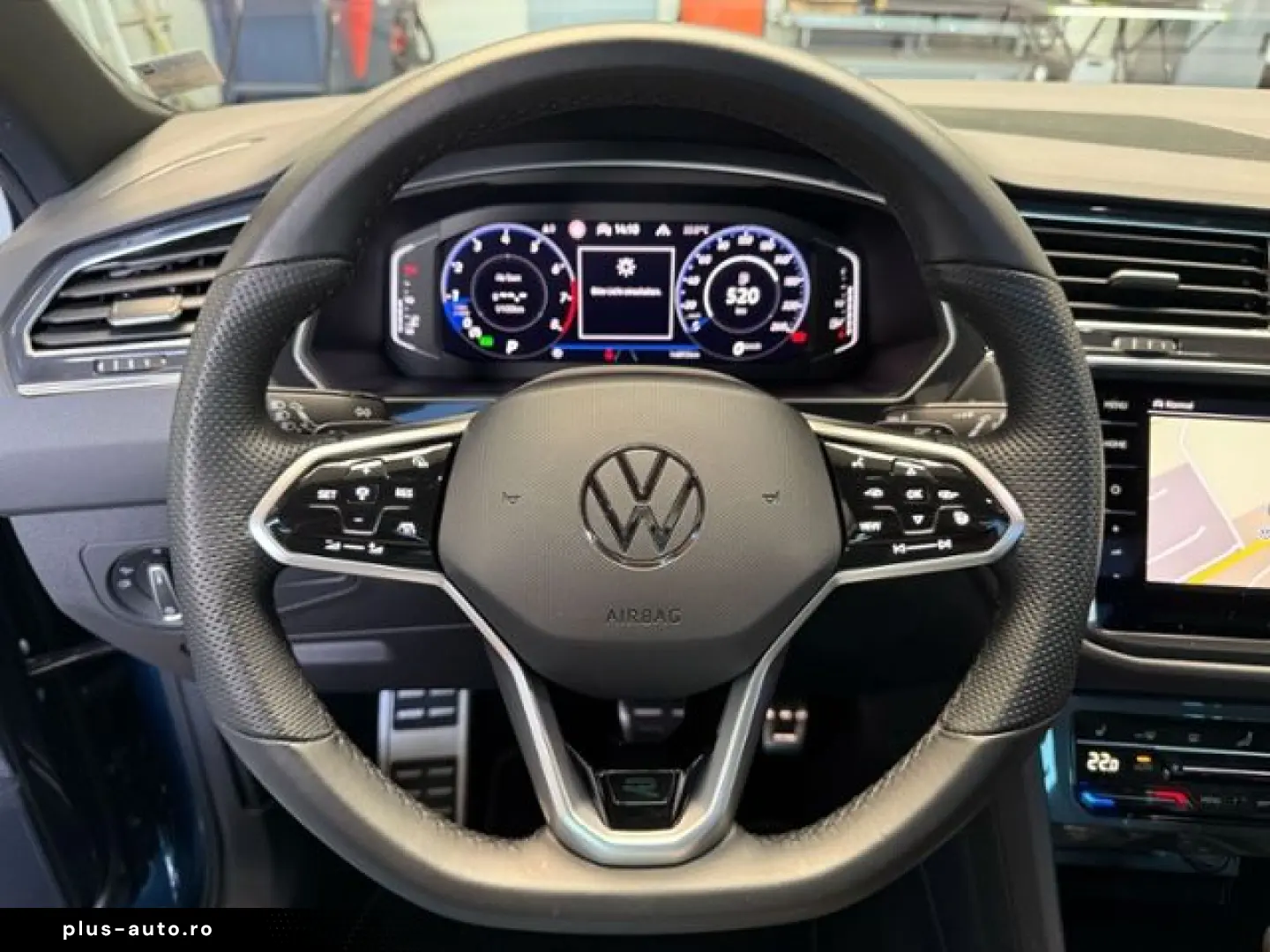 VW Tiguan 2.0 TSI R-Line 4M DSG AHK PANO 360Grad Ha