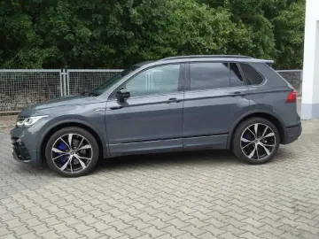 VW Tiguan R 4Motion Autom PANO NAVI LED DAB Winterp