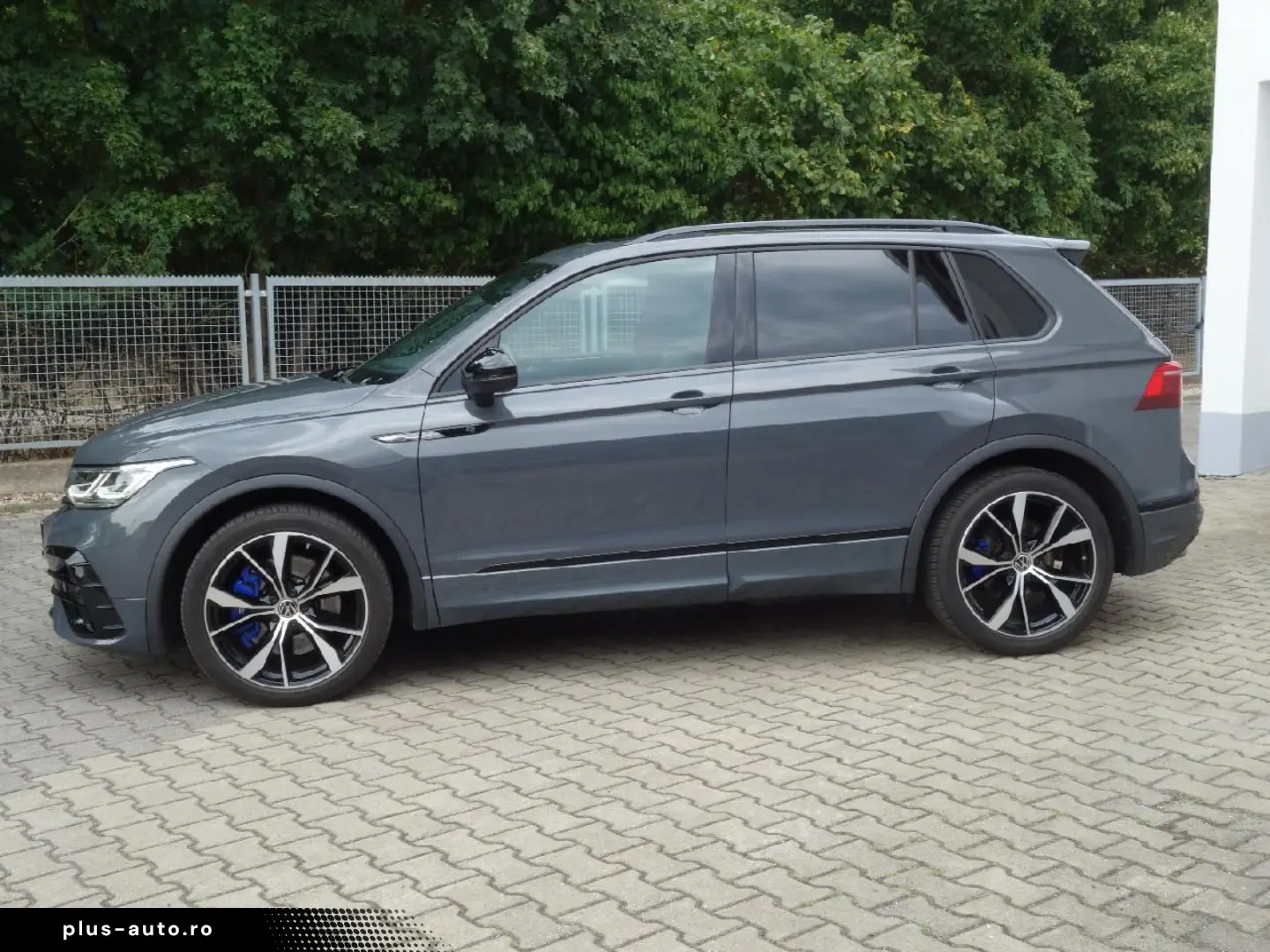 VW Tiguan R 4Motion Autom PANO NAVI LED DAB Winterp