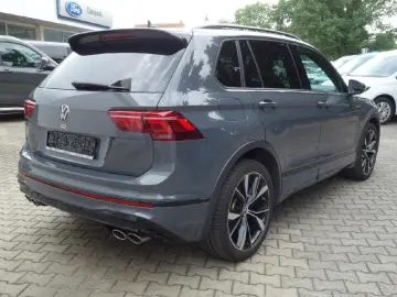 VW Tiguan R 4Motion Autom PANO NAVI LED DAB Winterp