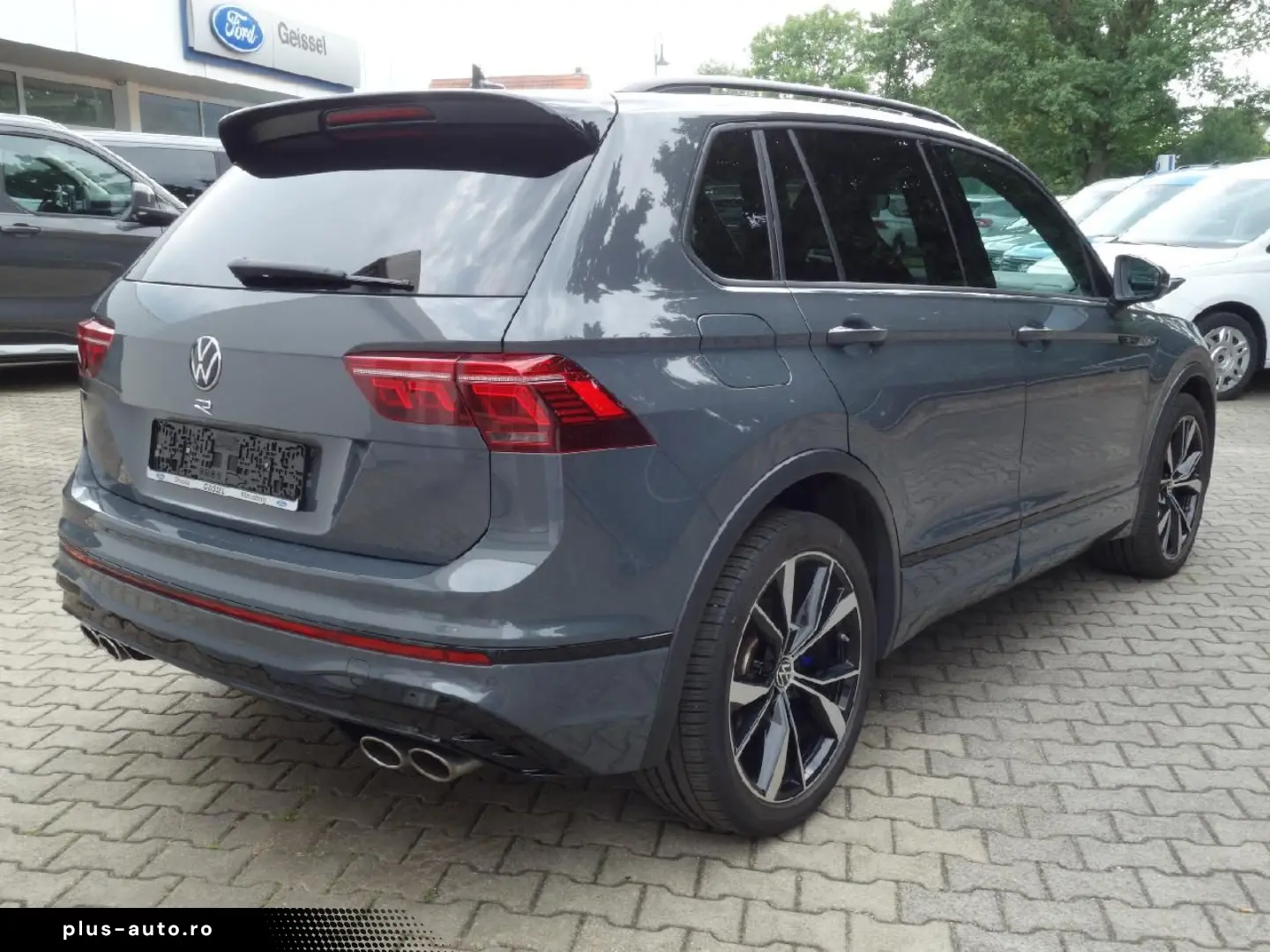 VW Tiguan R 4Motion Autom PANO NAVI LED DAB Winterp