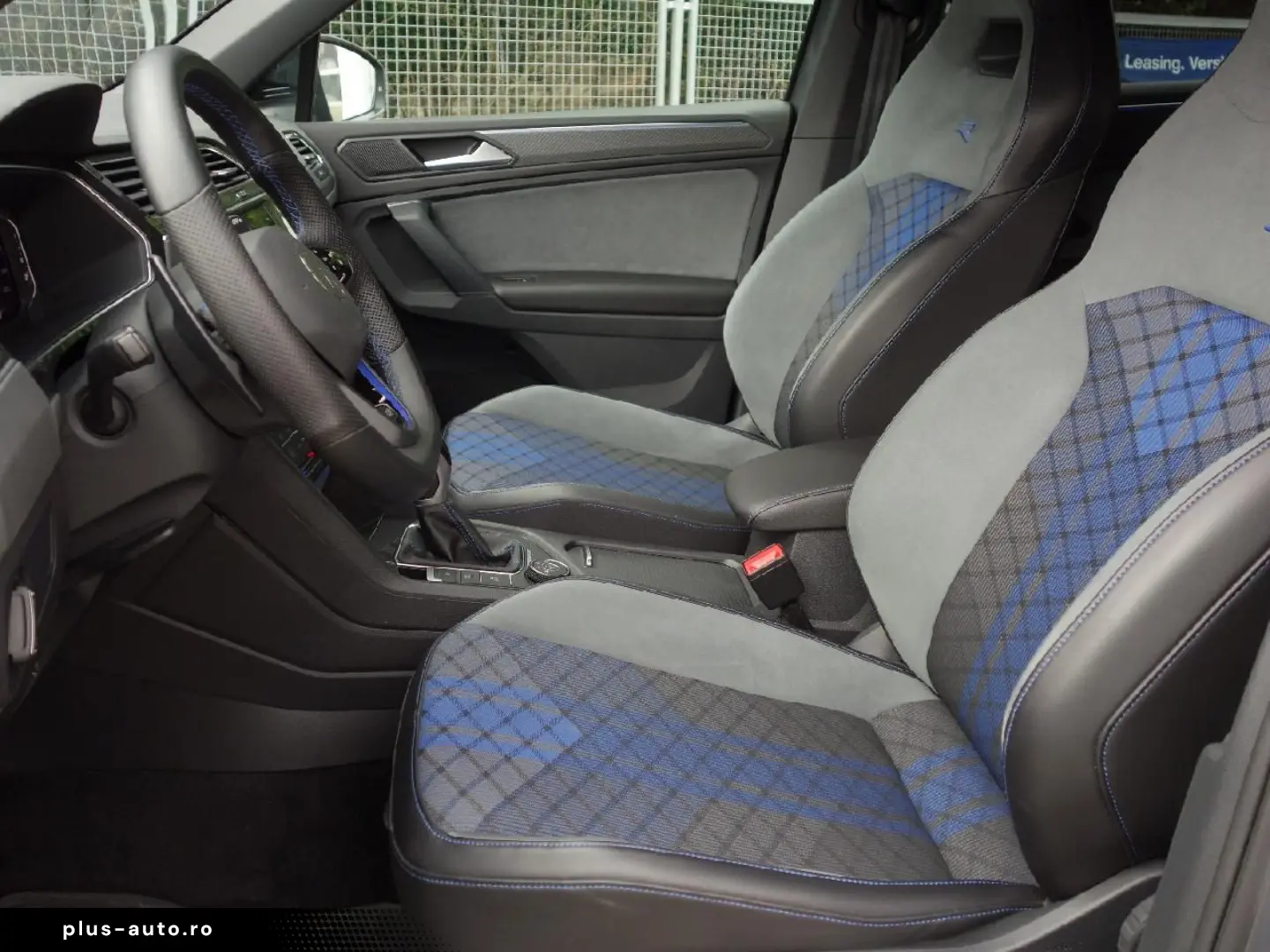 VW Tiguan R 4Motion Autom PANO NAVI LED DAB Winterp