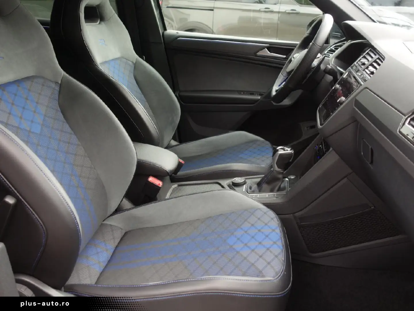 VW Tiguan R 4Motion Autom PANO NAVI LED DAB Winterp