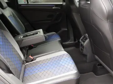 VW Tiguan R 4Motion Autom PANO NAVI LED DAB Winterp