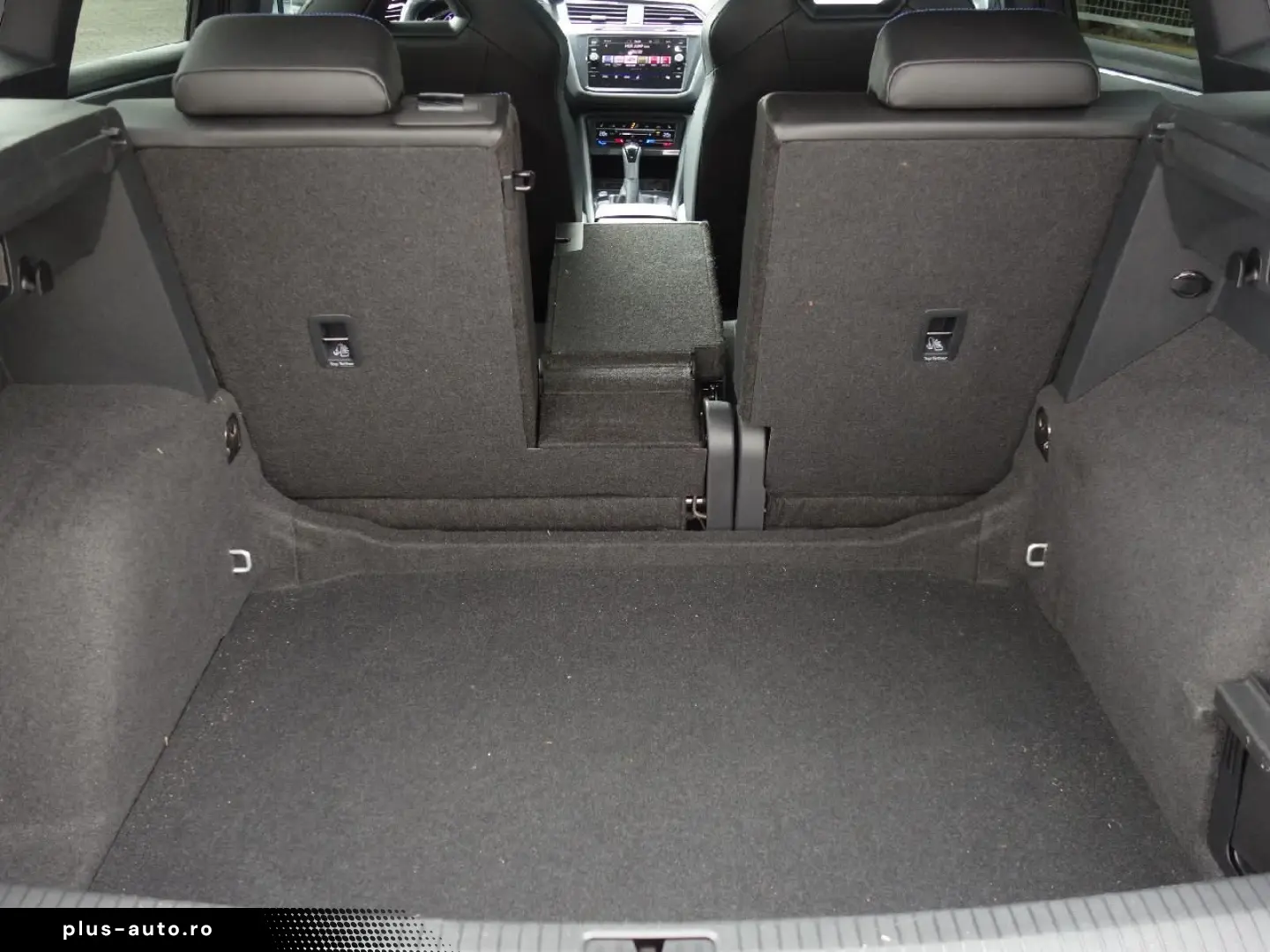 VW Tiguan R 4Motion Autom PANO NAVI LED DAB Winterp