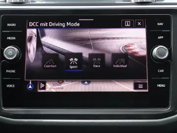 VW Tiguan R 4Motion Autom PANO NAVI LED DAB Winterp