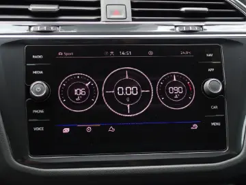 VW Tiguan R 4Motion Autom PANO NAVI LED DAB Winterp