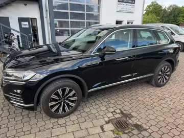 VW Touareg Elegance 4Motion eHybrid Panorama Memory