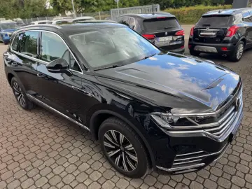 VW Touareg Elegance 4Motion eHybrid Panorama Memory