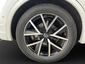 VW Touareg 3.0 TDI 4M R-Line AHK Pano Matrix LM 20