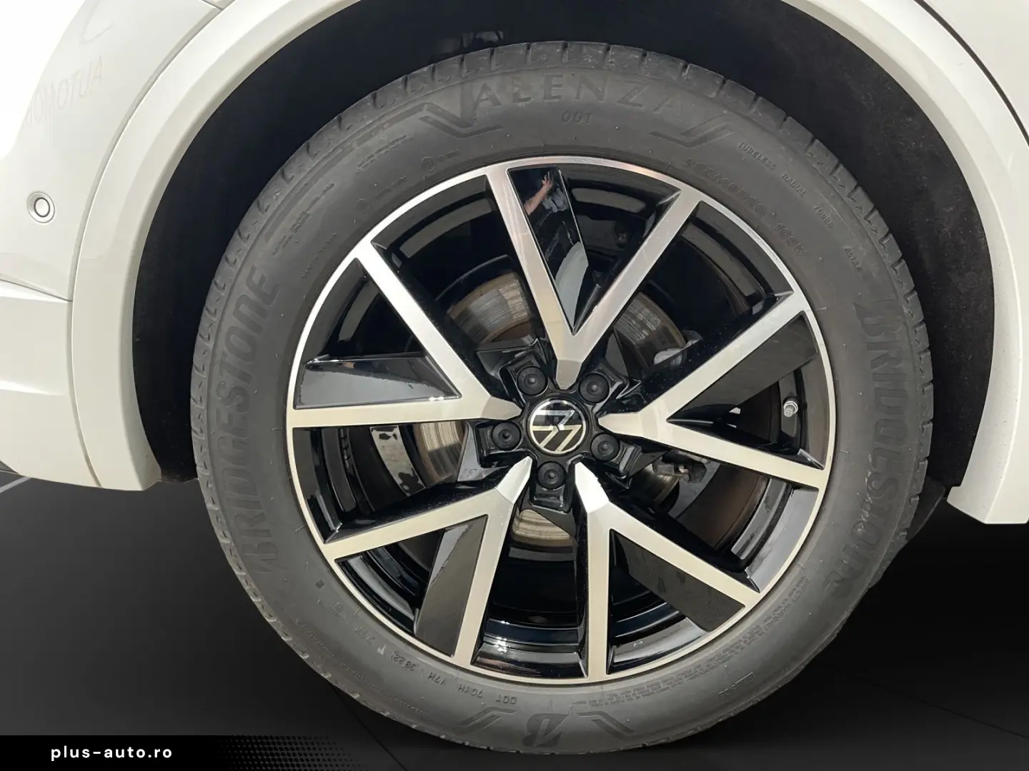 VW Touareg 3.0 TDI 4M R-Line AHK Pano Matrix LM 20