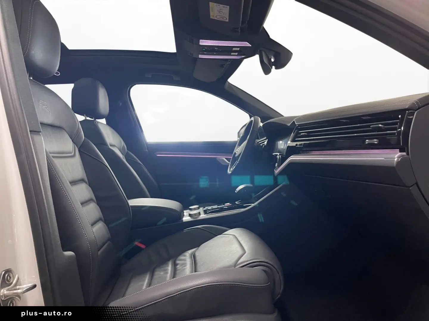 VW Touareg 3.0 TDI 4M R-Line AHK Pano Matrix LM 20