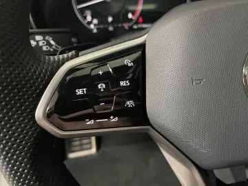 VW Touareg 3.0 TDI 4M R-Line AHK Pano Matrix LM 20