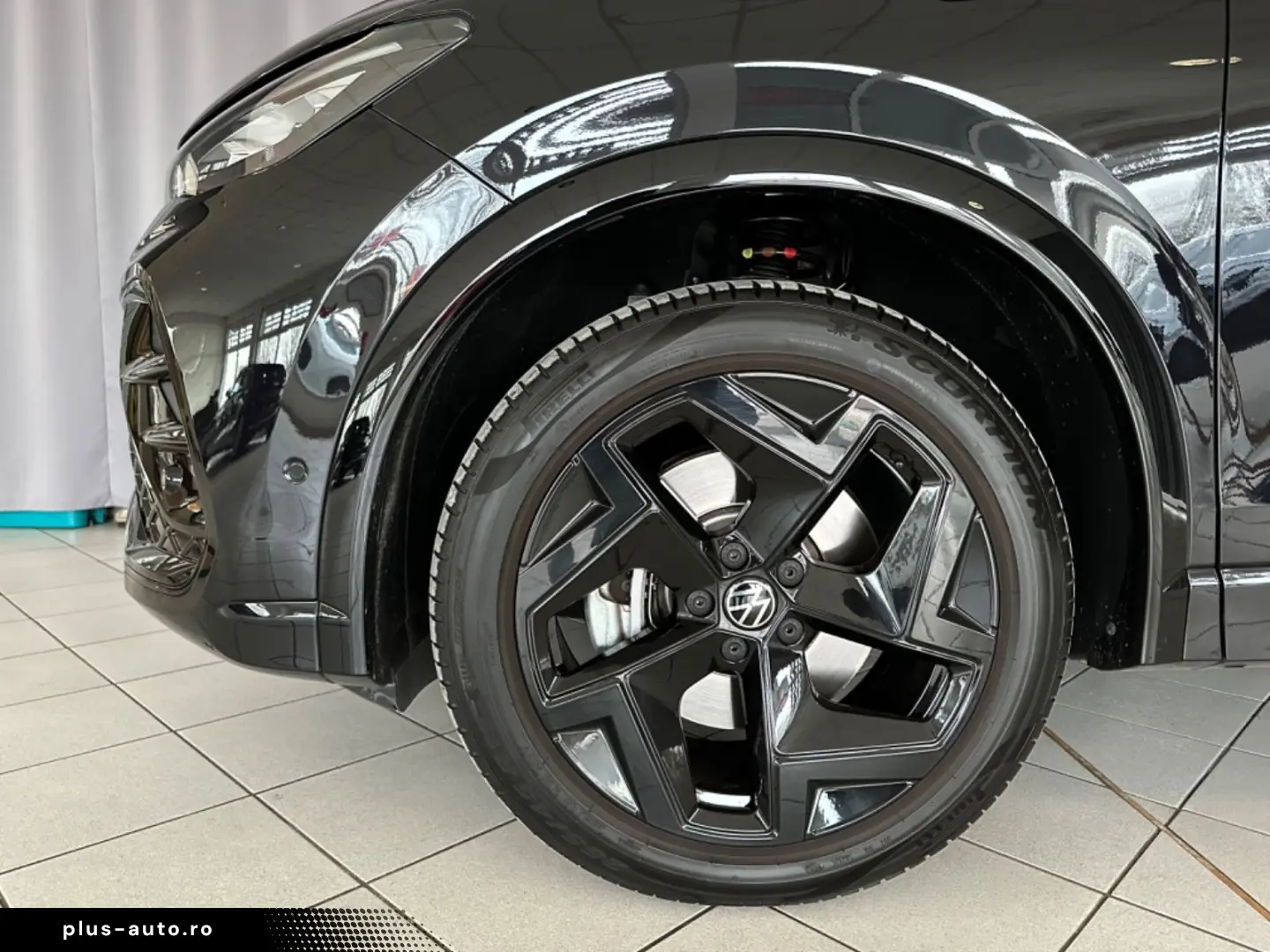 VW Tiguan 2.0 TDI 142 kW 4Motion R-Line PANO H&K
