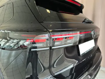 VW Tiguan 2.0 TDI 142 kW 4Motion R-Line PANO H&K