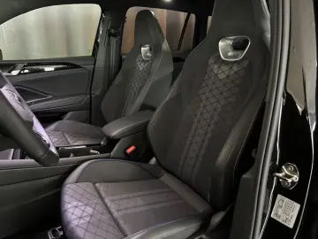 VW Tiguan 2.0 TDI 142 kW 4Motion R-Line PANO H&K