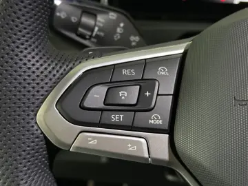 VW Tiguan 2.0 TDI 142 kW 4Motion R-Line PANO H&K