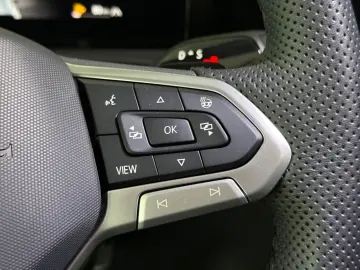 VW Tiguan 2.0 TDI 142 kW 4Motion R-Line PANO H&K