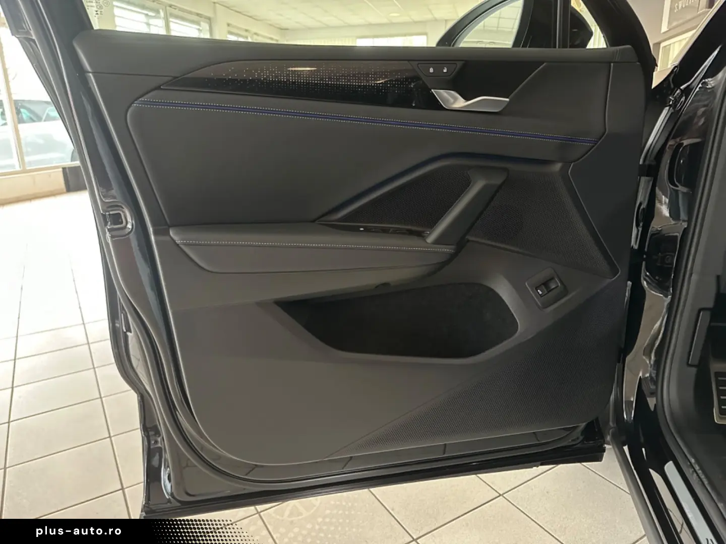 VW Tiguan 2.0 TDI 142 kW 4Motion R-Line PANO H&K
