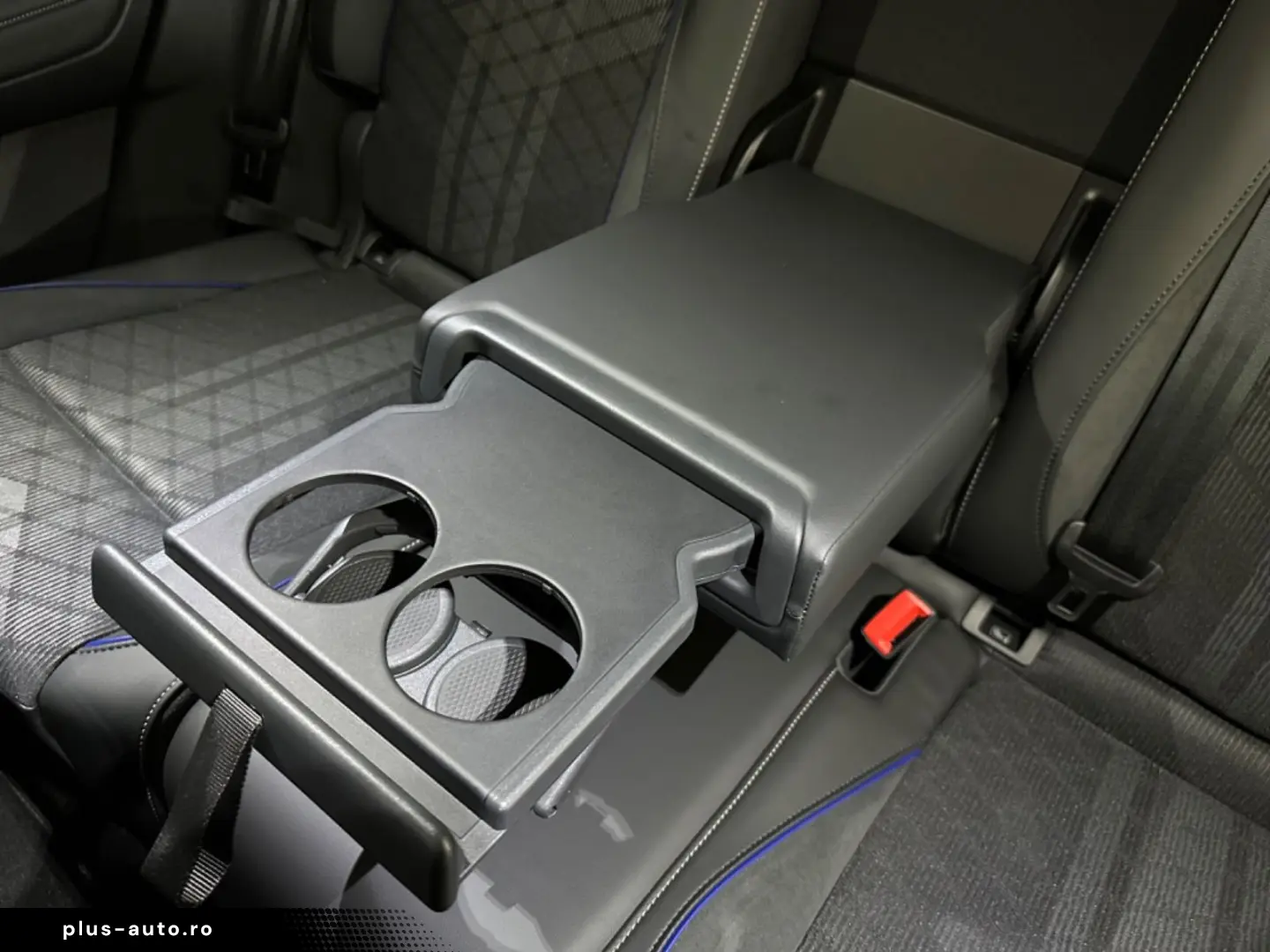 VW Tiguan 2.0 TDI 142 kW 4Motion R-Line PANO H&K