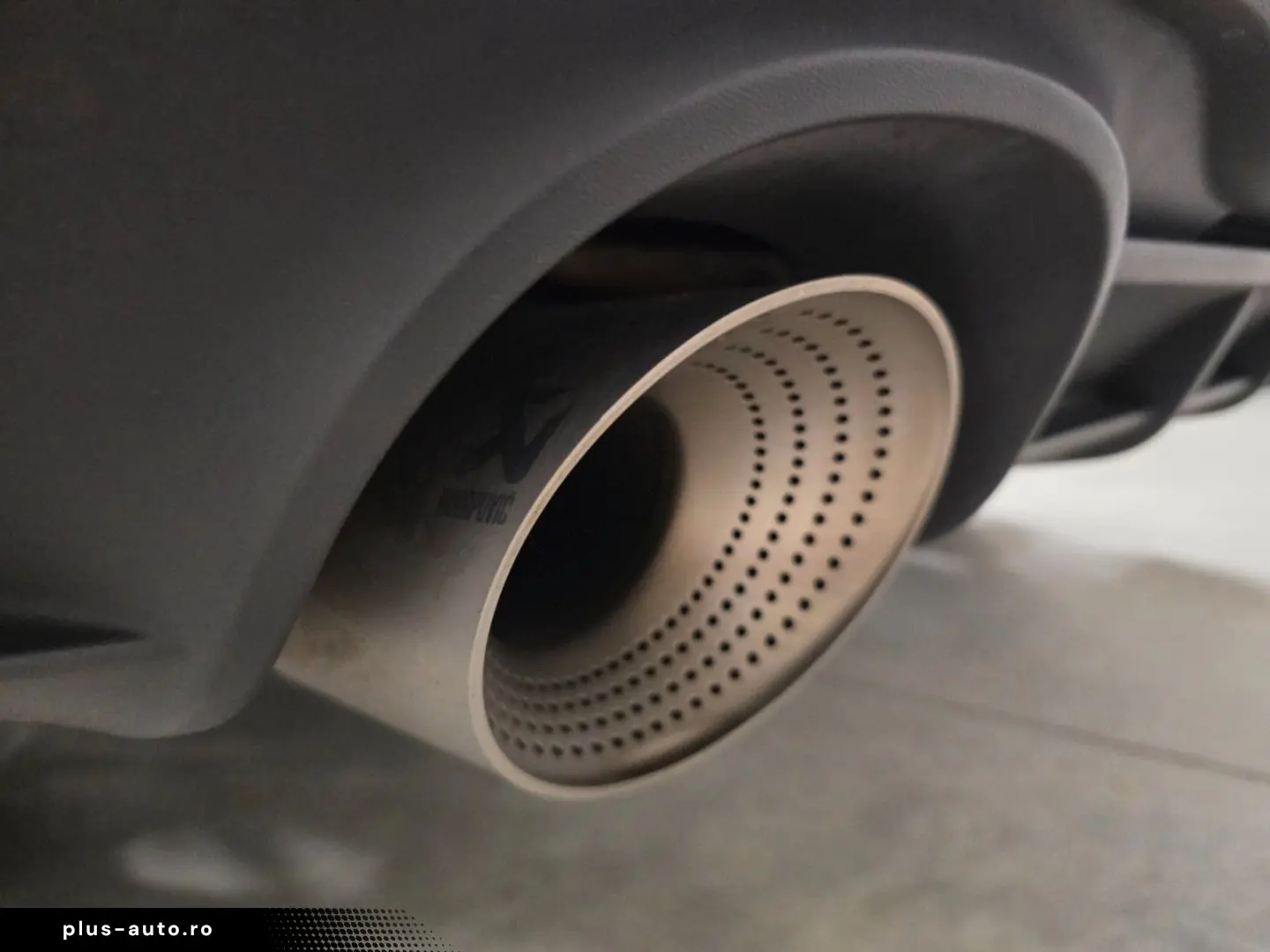 VW GTI Clubsport45 1H Akrapovic Pano LenkHZ R19 R18