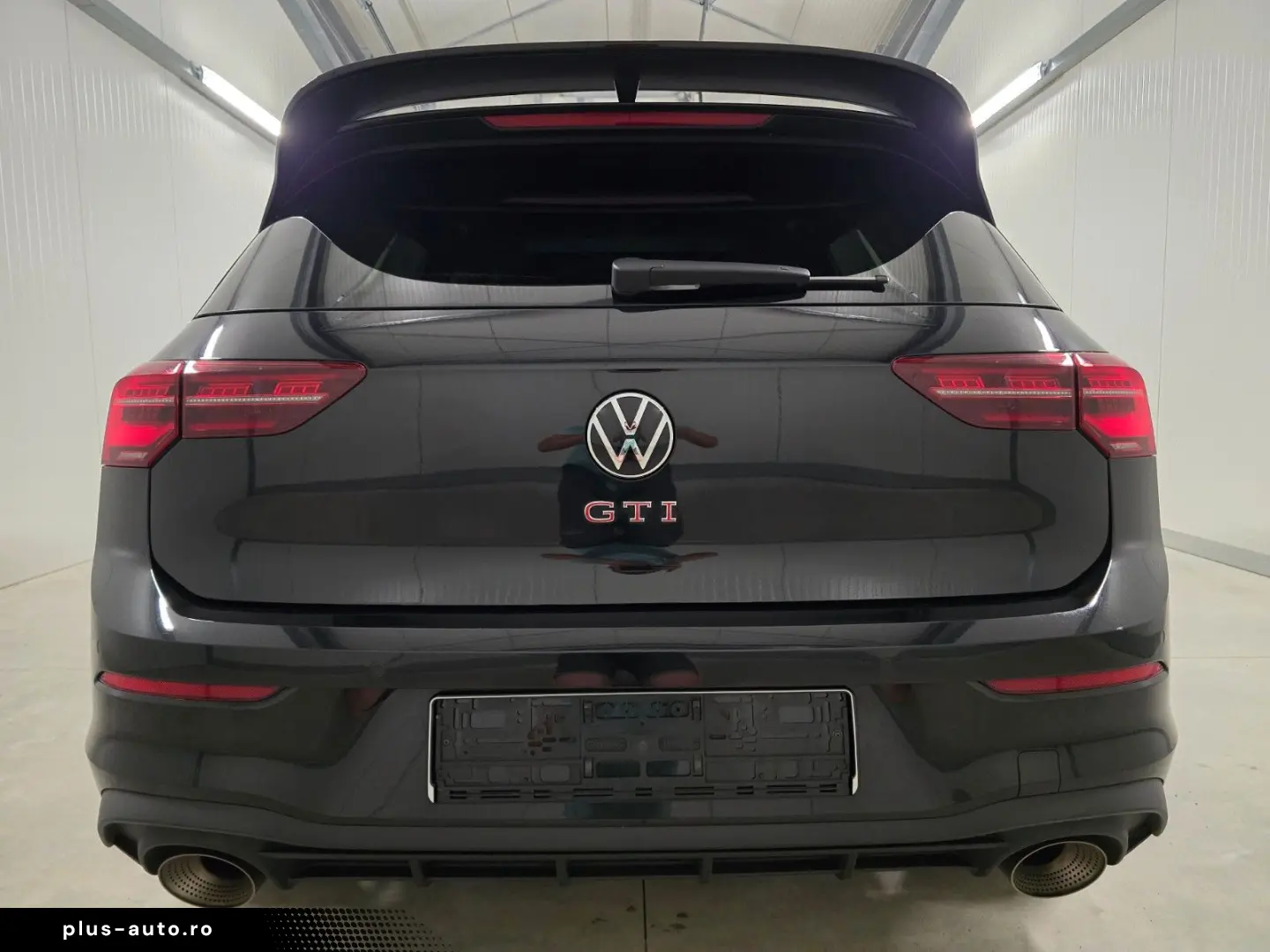 VW GTI Clubsport45 1H Akrapovic Pano LenkHZ R19 R18