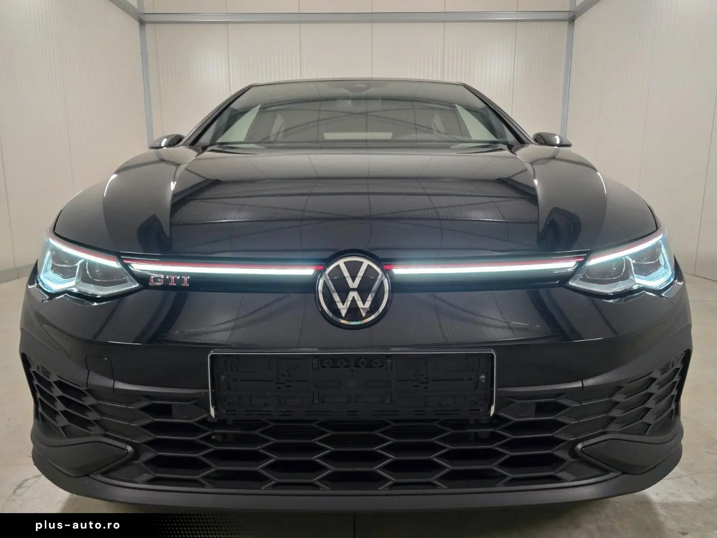 VW GTI Clubsport45 1H Akrapovic Pano LenkHZ R19 R18