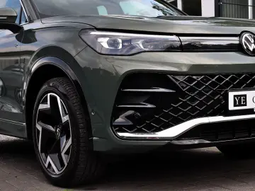 VW Tiguan 2.0 TDI R-Line 4M PANO 360 NAVI IQ-Light