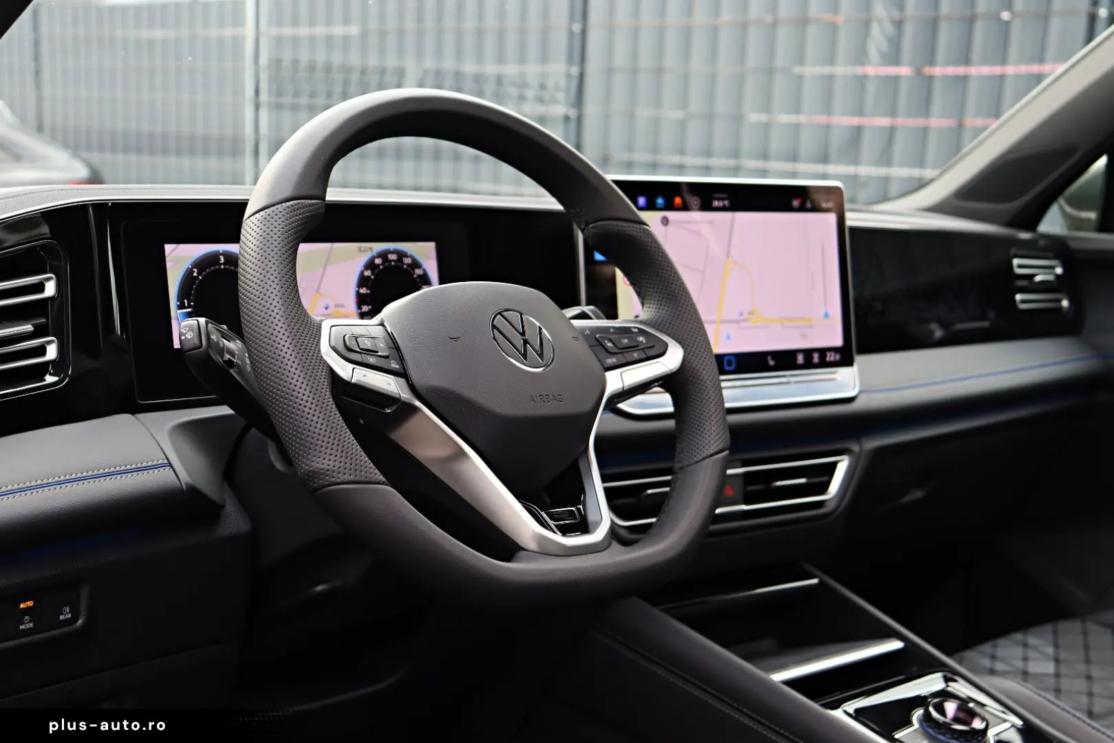 VW Tiguan 2.0 TDI R-Line 4M PANO 360 NAVI IQ-Light