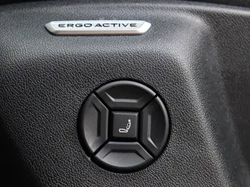 VW Tiguan 2.0 TDI R-Line 4M PANO 360 NAVI IQ-Light